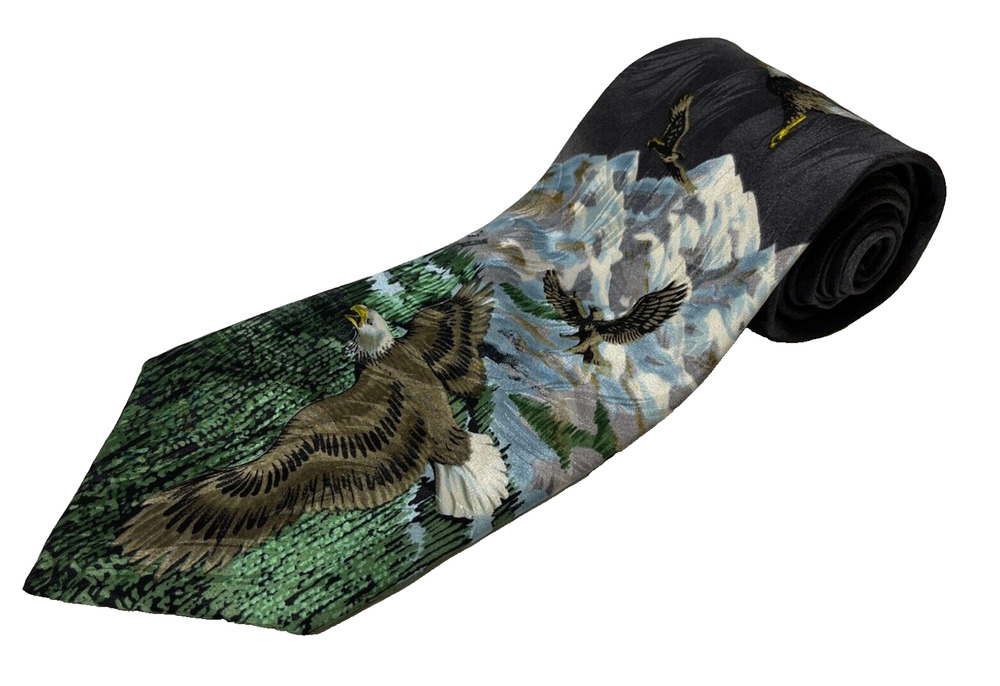 Free Man Apparel Boutique Tie 100% Silk Designer Mens Necktie Eagles in Flight